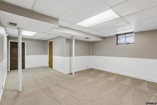 7744 Western Avenue, Omaha, NE 68114