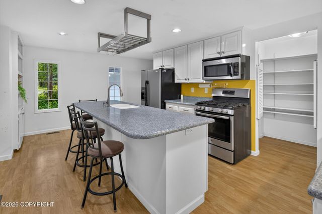 22876 Needels Loop, Chugiak, AK 99567