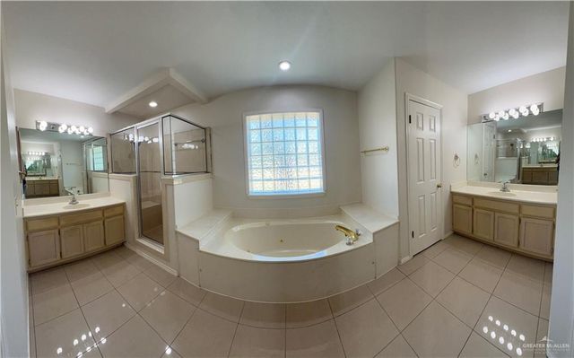 1703 Sunrise Lane, Palmhurst, TX 78573