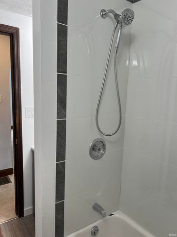 825 E Negley Avenue, Evansville, IN 47711