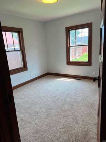 825 E Negley Avenue, Evansville, IN 47711