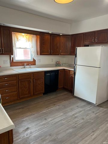 825 E Negley Avenue, Evansville, IN 47711