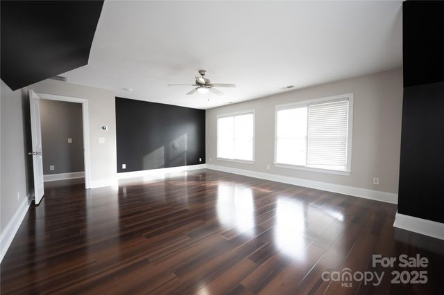 108 Hedgewood Drive, Mooresville, NC 28115