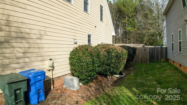 108 Hedgewood Drive, Mooresville, NC 28115
