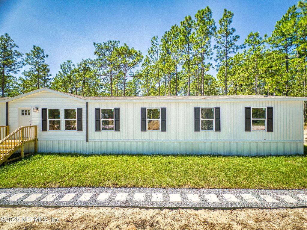 7700 WHITE SANDS Avenue, Keystone Heights, FL 32656