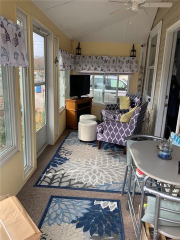 213 Ottawa Avenue, Warwick, RI 02889