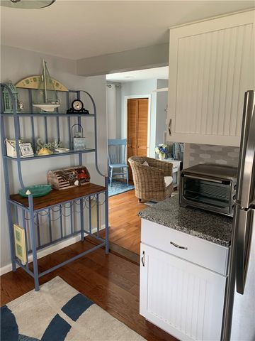 213 Ottawa Avenue, Warwick, RI 02889