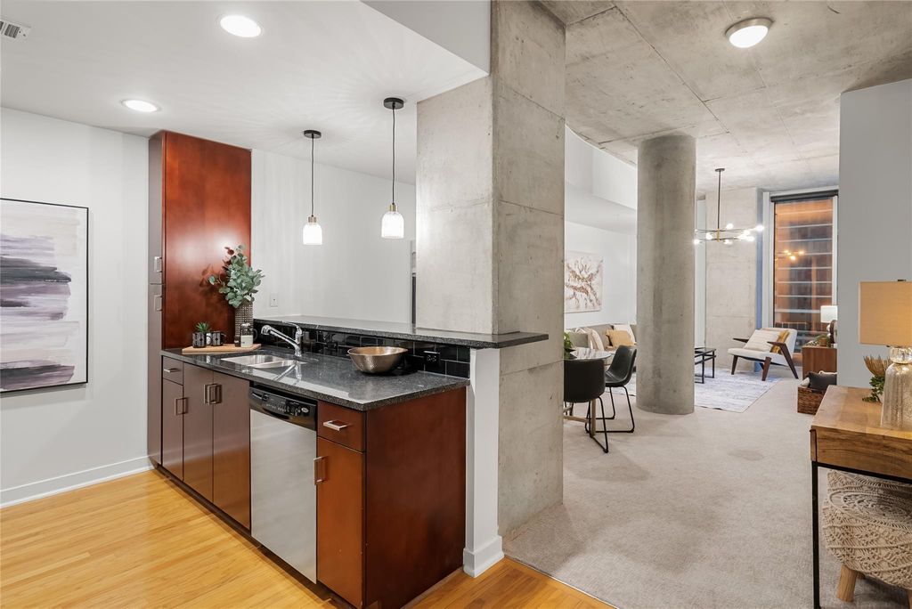 360 Nueces ST 1112, Austin, TX 78701