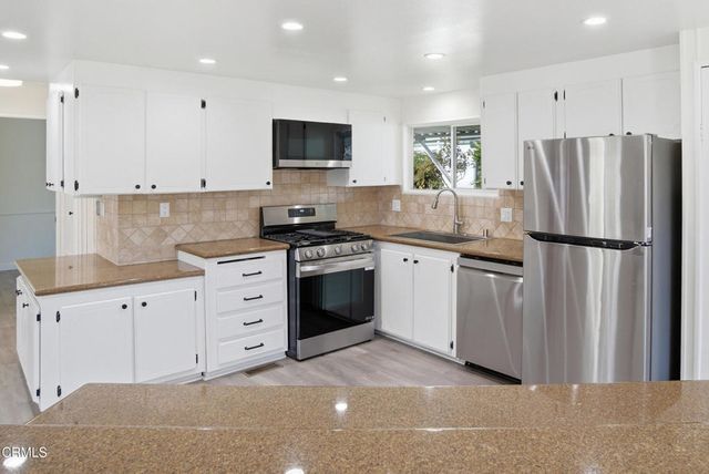 15750 Arroyo Drive 121, Moorpark, CA 93021