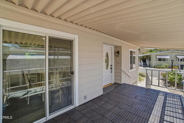 15750 Arroyo Drive 121, Moorpark, CA 93021