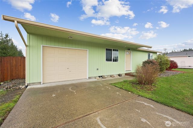 17932 Camus Drive SW, Rochester, WA 98579