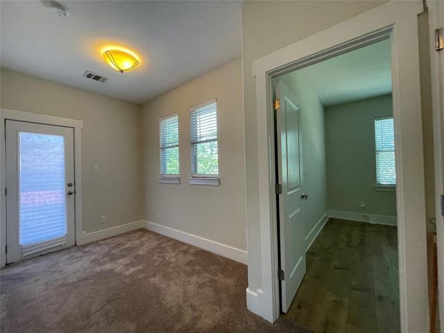 1007 Taulbee LN B, Austin, TX 78757