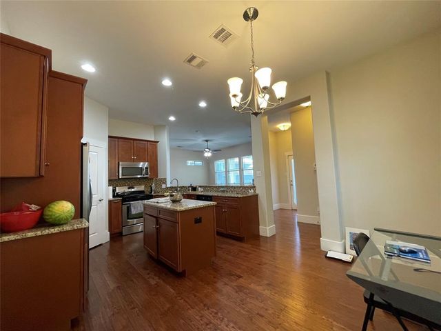 1007 Taulbee LN B, Austin, TX 78757