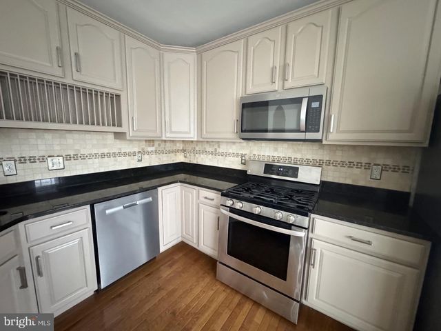 43511 EVIAN LN, Chantilly, VA 20152