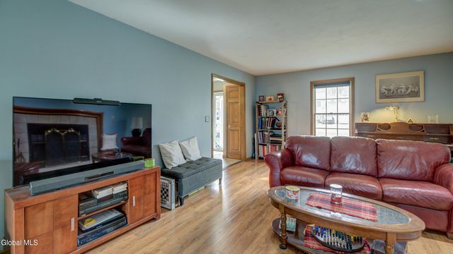 13 Wood Duck Place, Waterford, NY 12188