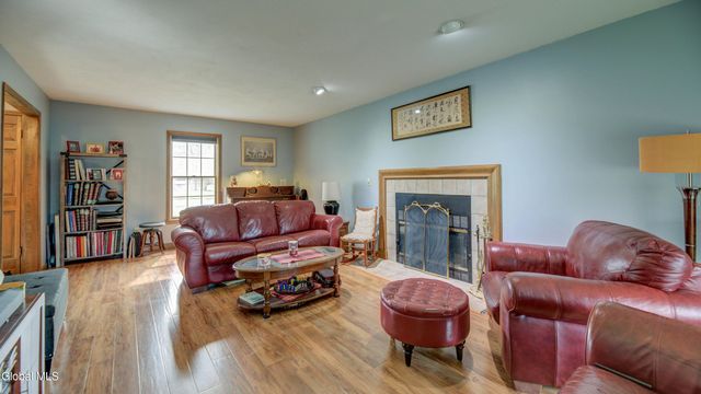 13 Wood Duck Place, Waterford, NY 12188