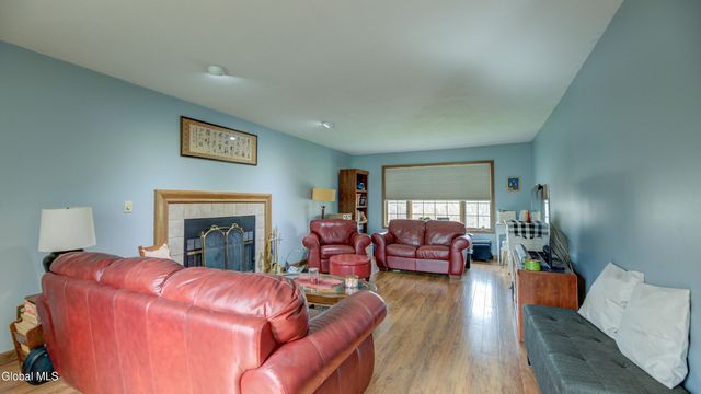13 Wood Duck Place, Waterford, NY 12188