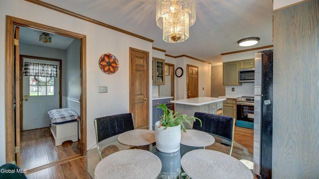 13 Wood Duck Place, Waterford, NY 12188