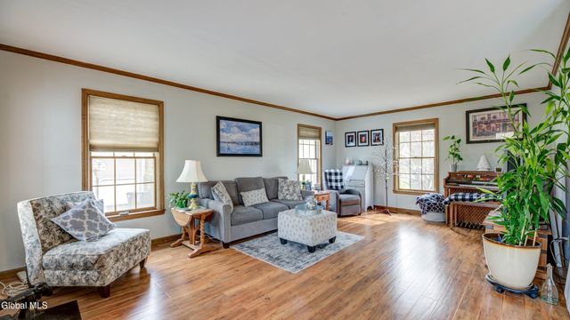 13 Wood Duck Place, Waterford, NY 12188