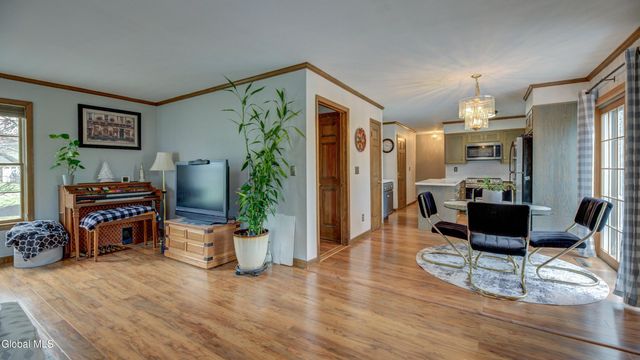 13 Wood Duck Place, Waterford, NY 12188