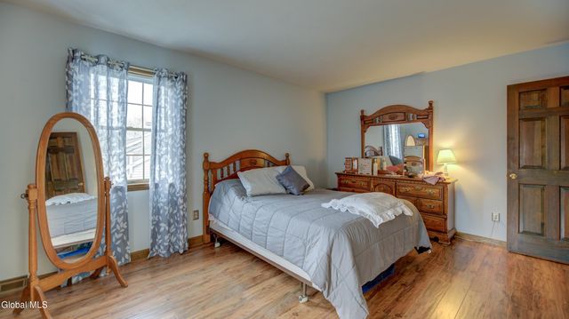 13 Wood Duck Place, Waterford, NY 12188