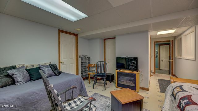 13 Wood Duck Place, Waterford, NY 12188