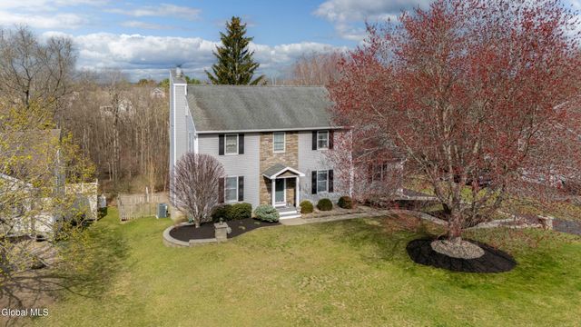 13 Wood Duck Place, Waterford, NY 12188