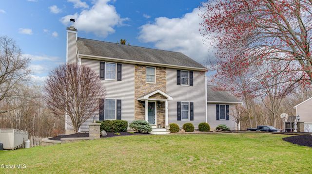 13 Wood Duck Place, Waterford, NY 12188