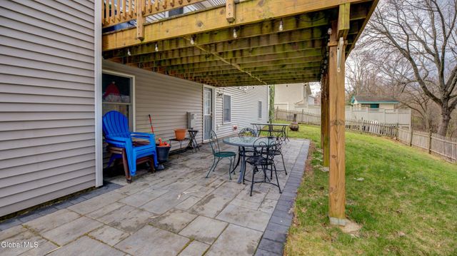 13 Wood Duck Place, Waterford, NY 12188