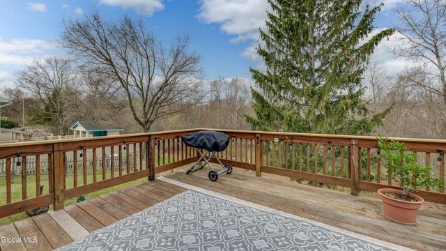 13 Wood Duck Place, Waterford, NY 12188
