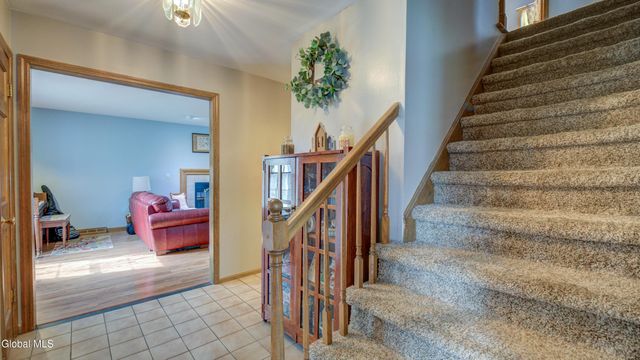 13 Wood Duck Place, Waterford, NY 12188