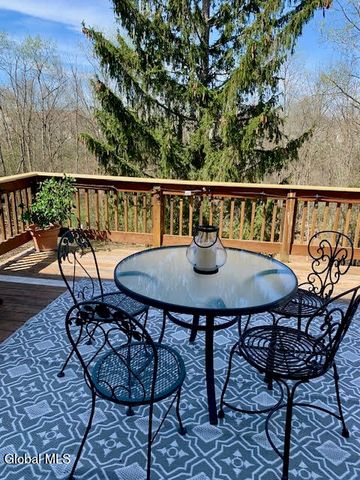 13 Wood Duck Place, Waterford, NY 12188