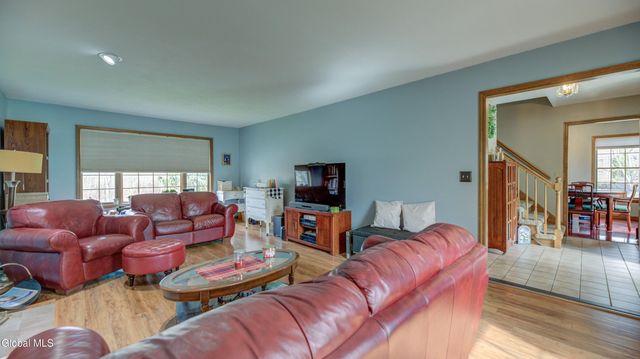 13 Wood Duck Place, Waterford, NY 12188