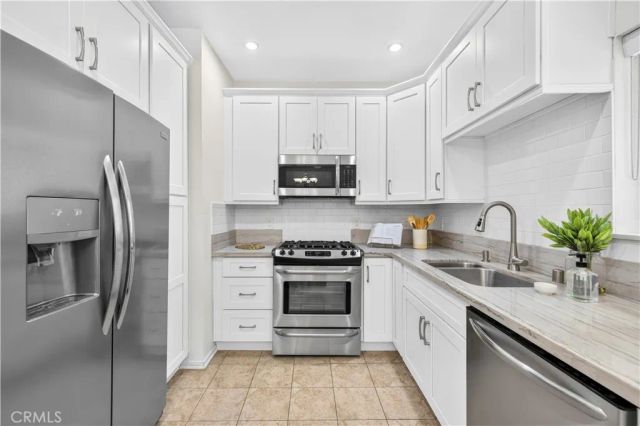 4301 Fulton Ave 105, Sherman Oaks, CA 91423