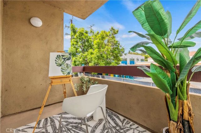 4301 Fulton Ave 105, Sherman Oaks, CA 91423