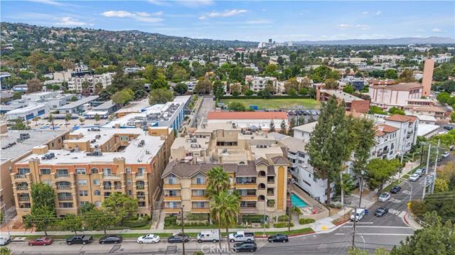 4301 Fulton Ave 105, Sherman Oaks, CA 91423