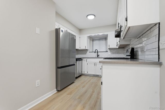 26224 Jackgrove Lane, New Baltimore, MI 48051