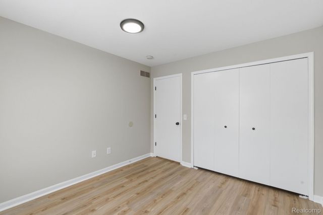 26224 Jackgrove Lane, New Baltimore, MI 48051