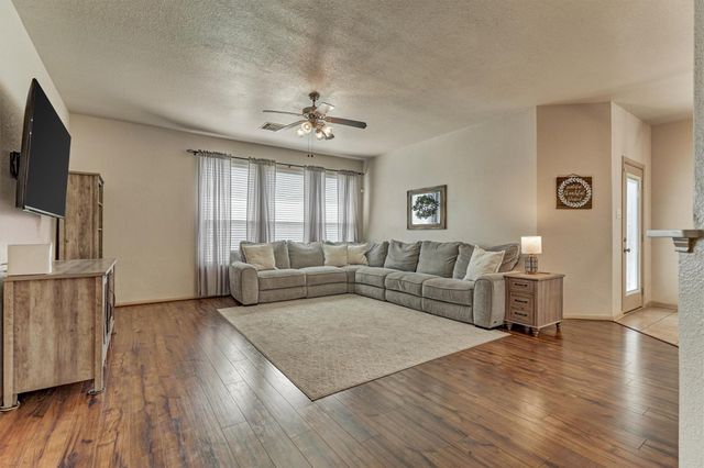 8707 Auburn Mane Drive, Tomball, TX 77375