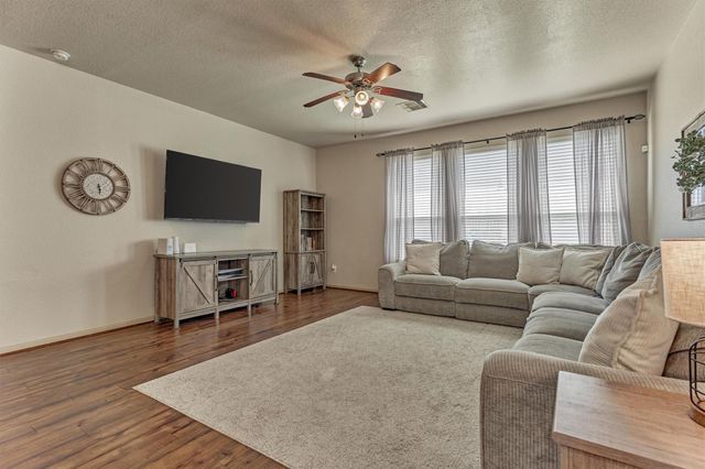 8707 Auburn Mane Drive, Tomball, TX 77375