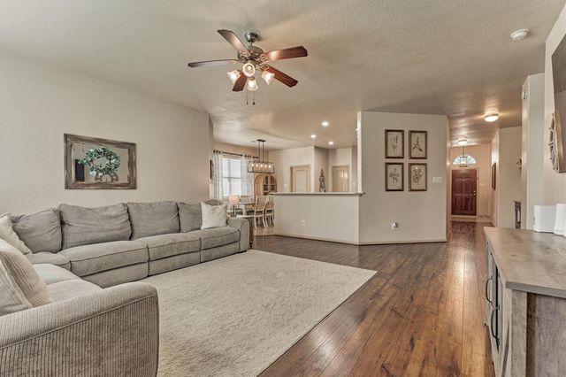 8707 Auburn Mane Drive, Tomball, TX 77375