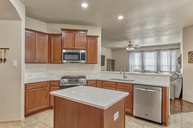 8707 Auburn Mane Drive, Tomball, TX 77375