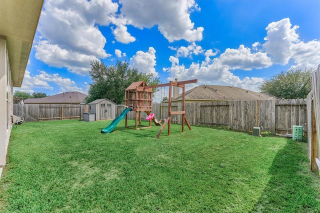 8707 Auburn Mane Drive, Tomball, TX 77375