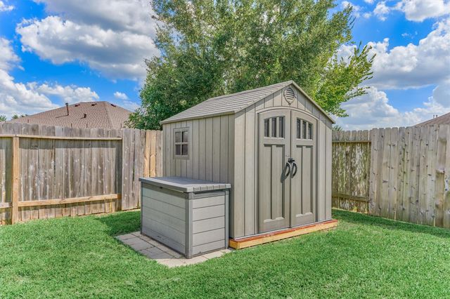 8707 Auburn Mane Drive, Tomball, TX 77375