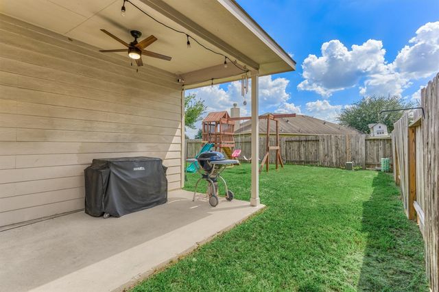 8707 Auburn Mane Drive, Tomball, TX 77375
