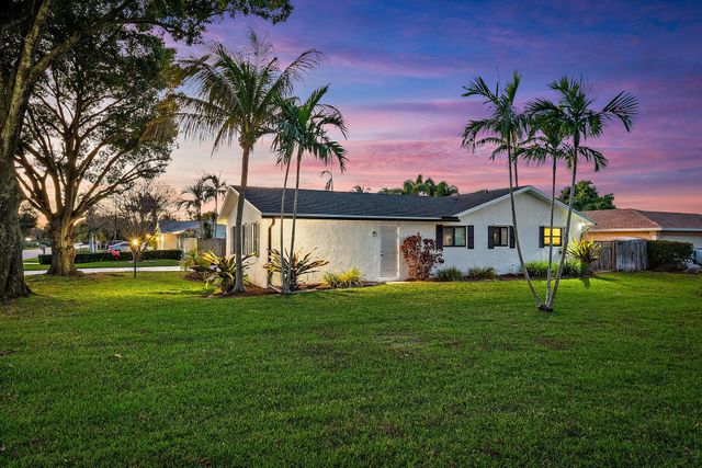 4303 Elm Avenue, Palm Beach Gardens, FL 33410