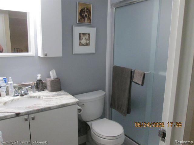 21800 Morley Avenue 403, Dearborn, MI 48124