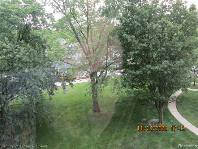 21800 Morley Avenue 403, Dearborn, MI 48124