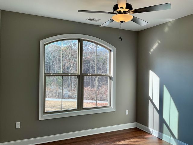 412 Haig Mill Lake Rd, Dalton, GA 30720