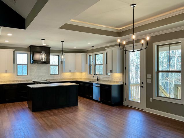 412 Haig Mill Lake Rd, Dalton, GA 30720